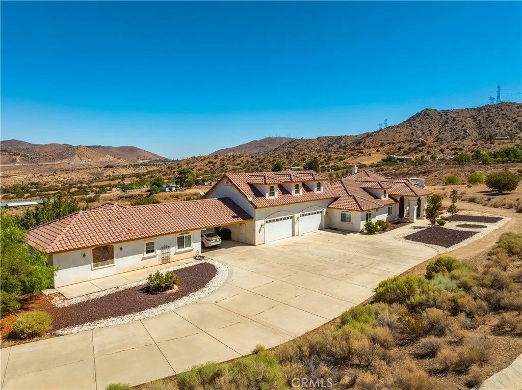 House in Santa Clarita, California, United States 1 - 16527385
