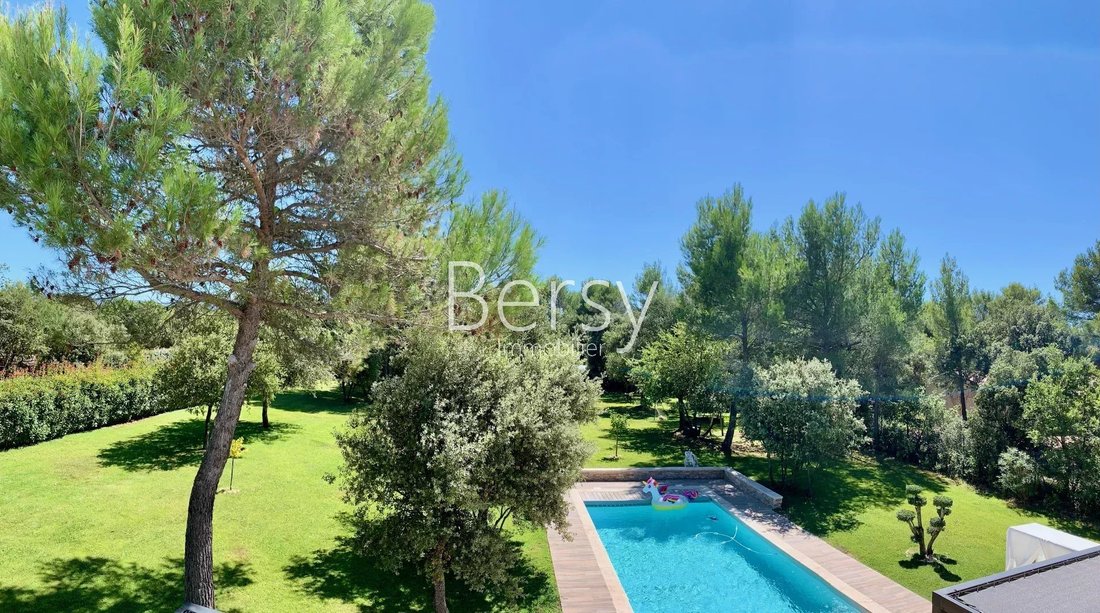 Villa in La Ville, L'Isle-sur-la-Sorgue, France 5 - 15578384