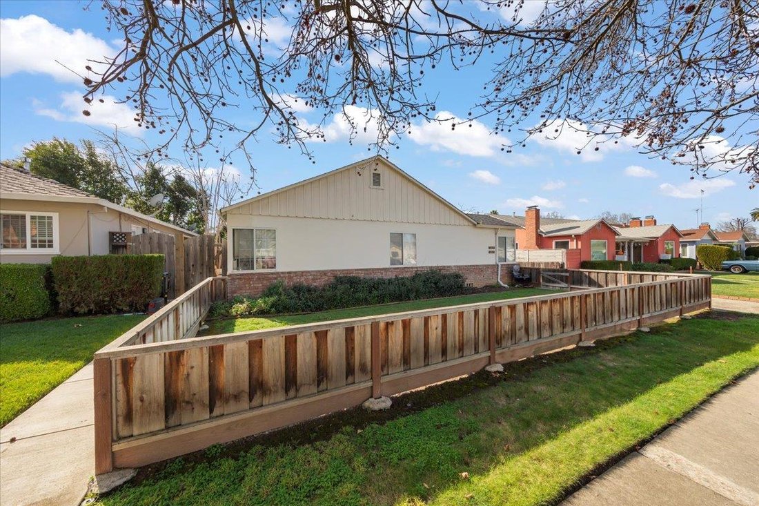 San Jose, California, United States 2 - 17225457