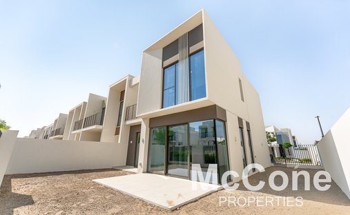 Maison à Dubaï, Dubaï, Émirats arabes unis 1