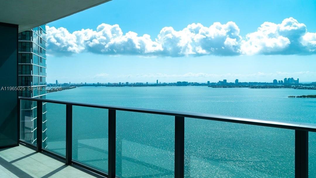 Condo in Miami, Florida, United States 2 - 17218186