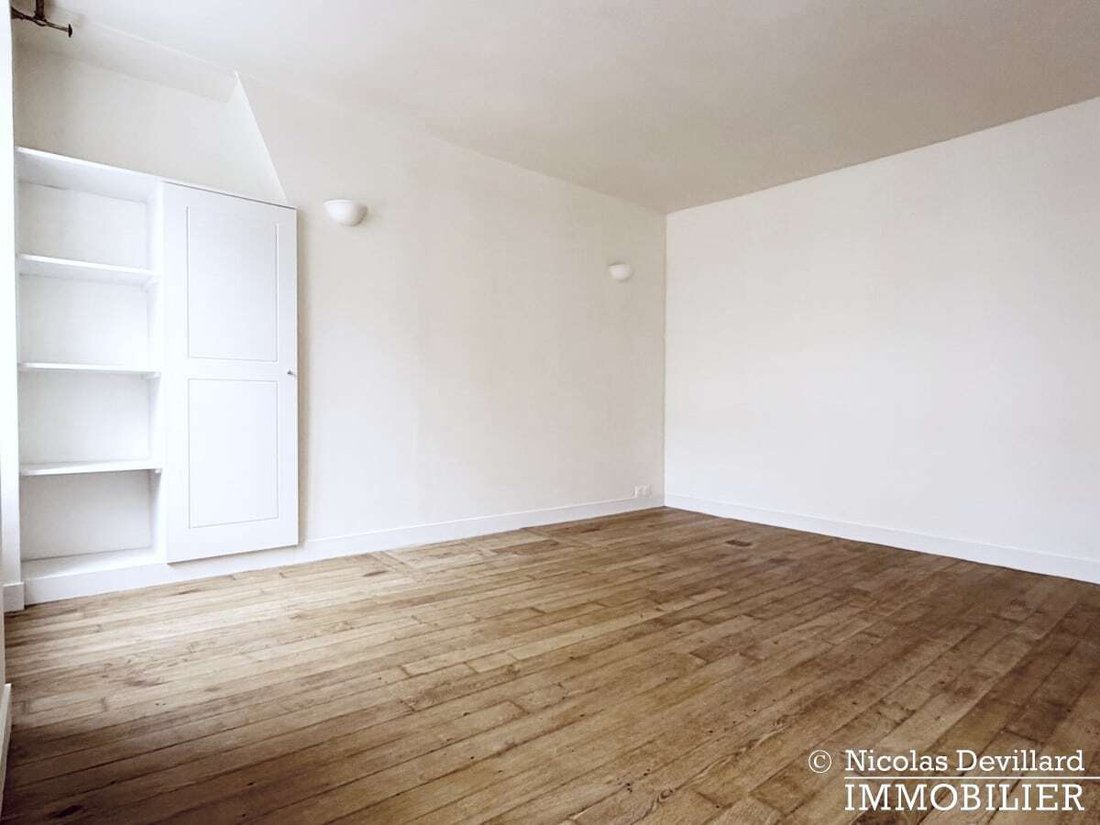 Apartment in Saint Germain l'Auxerrois, Paris 1er Arrondissement, Paris 5 - 17221847