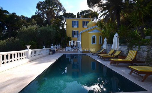 Villa in La Madeleine, Nice, France 1