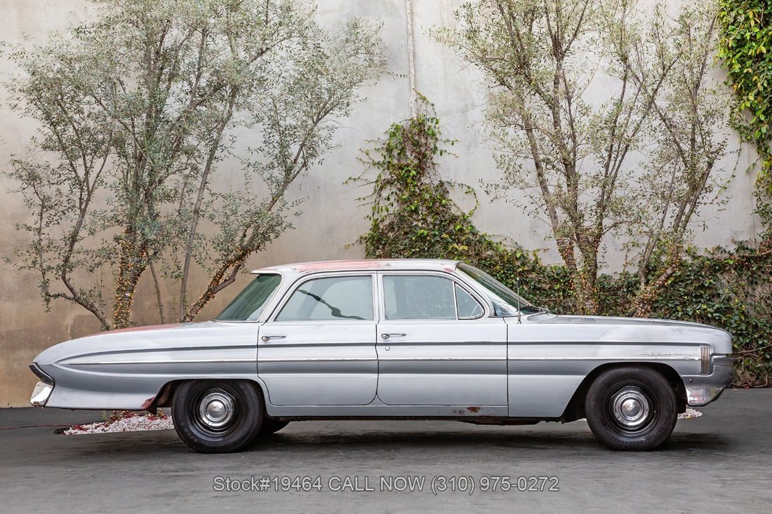 Oldsmobile Dynamic 88 in Los Angeles, CA 4 - 17220948