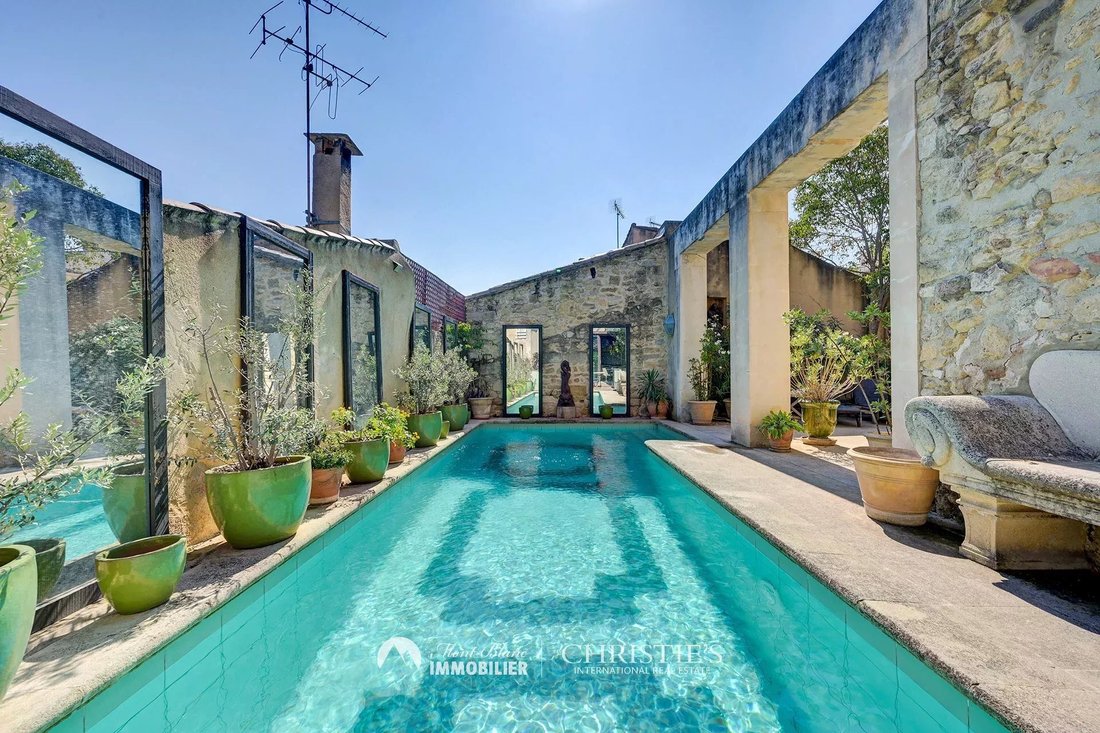 Estate in Zone Urbaine, Lambesc, France 1 - 16408412