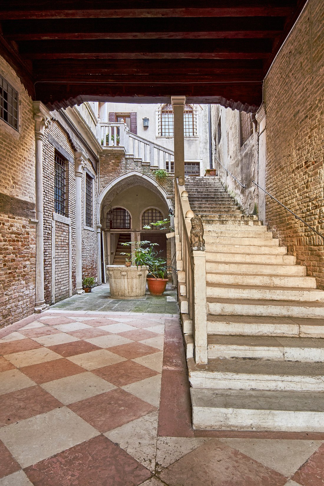 Apartment in Saint Paul, Venice, Italy 2 - 17225471