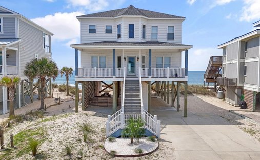 House in Oak Island, North Carolina, United States 1