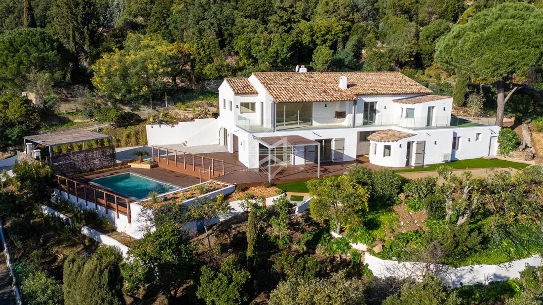 Villa in Nord, Cavalaire-sur-Mer, France 2 - 16602667
