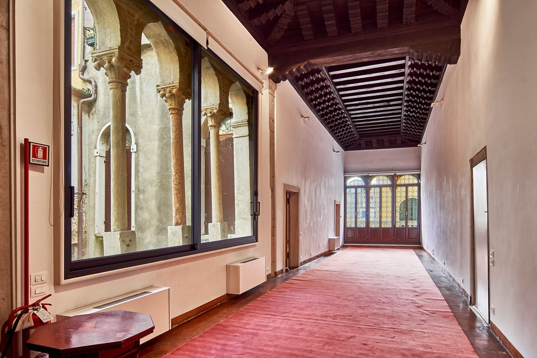 Apartment in Saint Paul, Venice, Italy 1 - 17225471