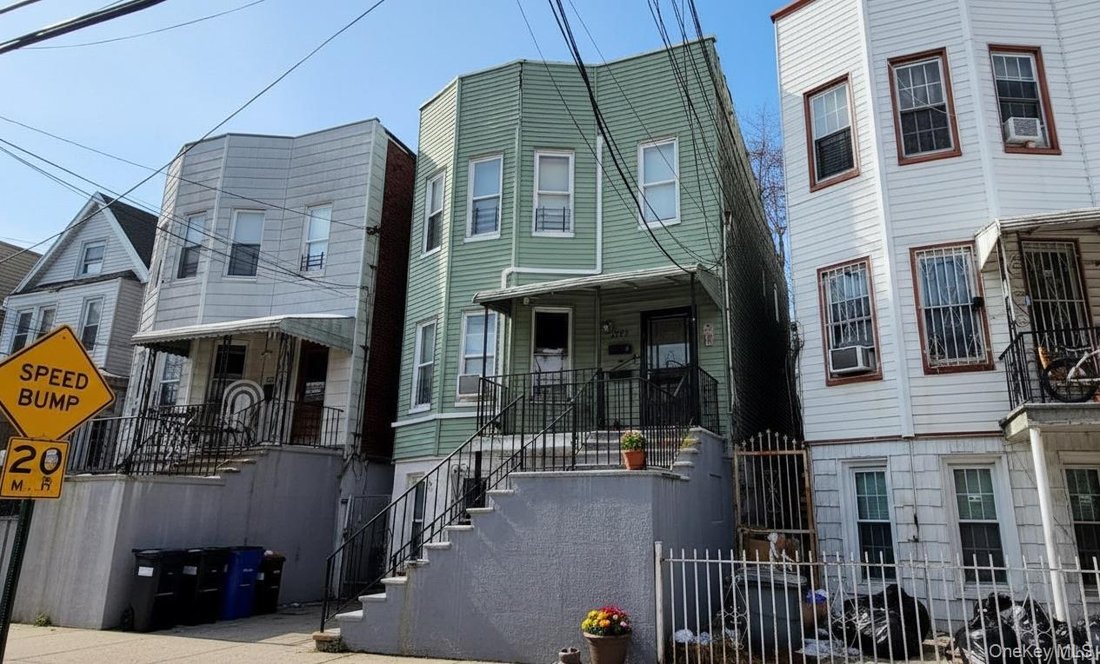 House in New York, New York, United States 2 - 17128939