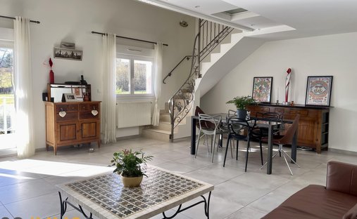 Penthouse in Eteaux, Auvergne-Rhône-Alpes, France 1
