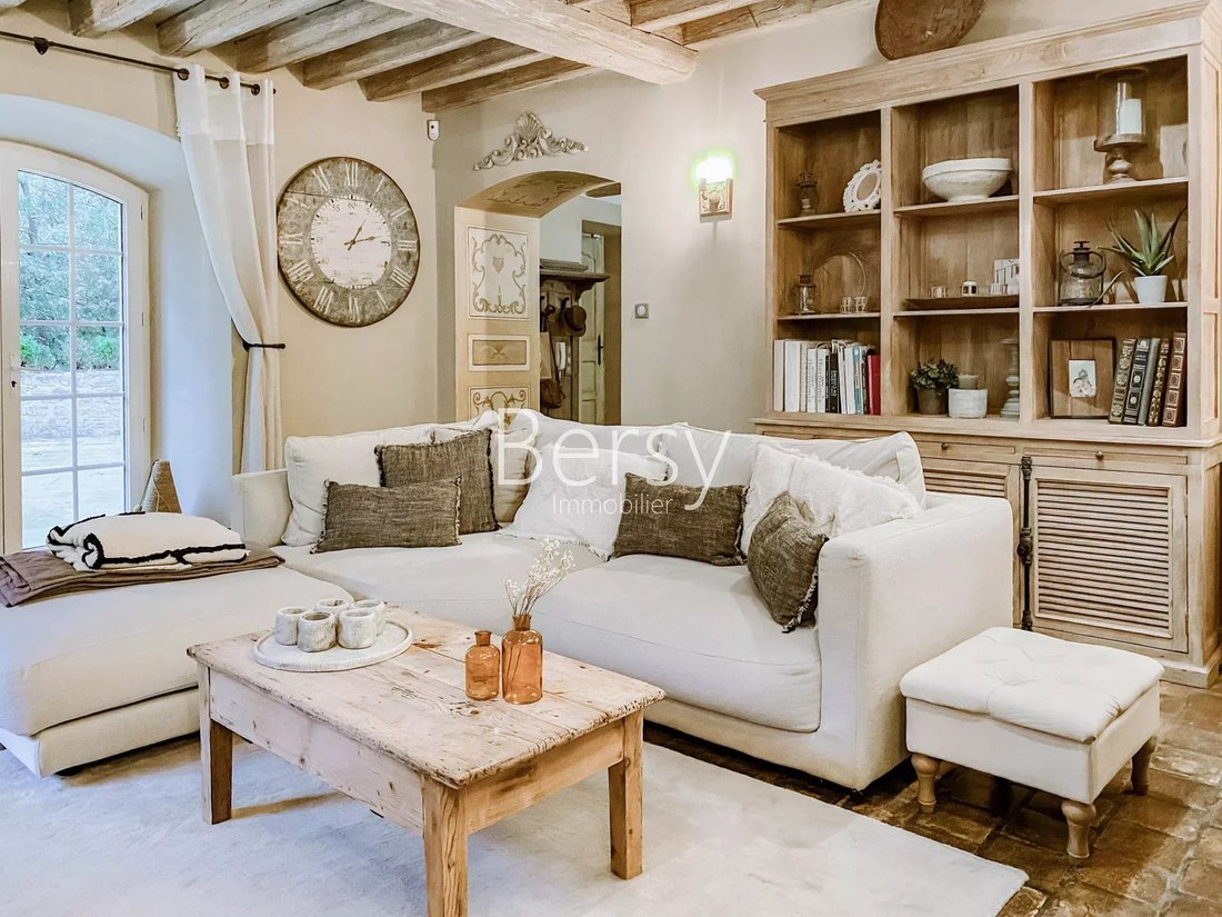Country House in Nevons-route d'Apt, L'Isle-sur-la-Sorgue, France 4 - 12342611