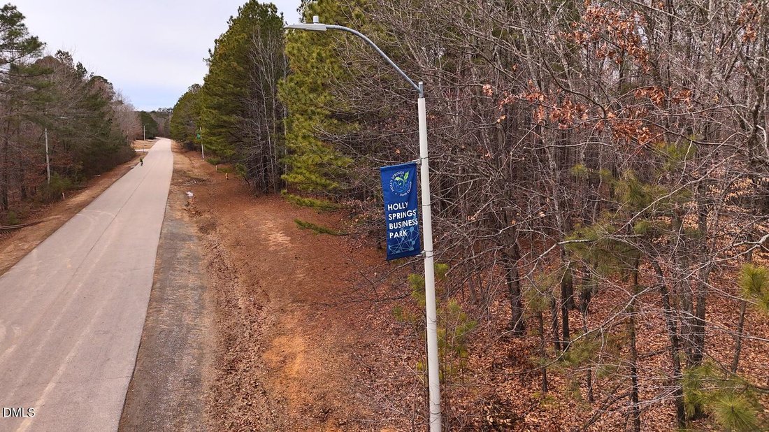 Land in Holly Springs, North Carolina, United States 3 - 17219605