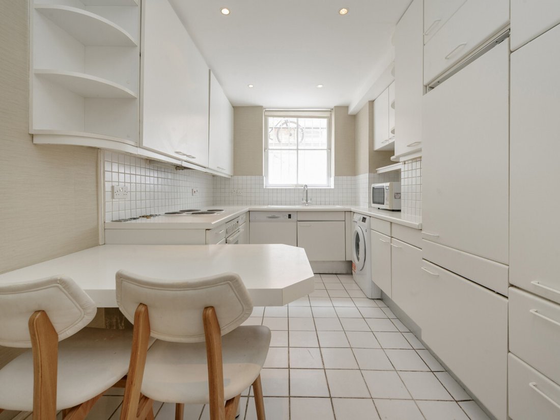 Apartment in Knightsbridge, Kensington And Chelsea, England 5 - 17223743