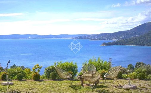 Villa in Le Lavandou, Provence-Alpes-Côte d'Azur, France 1