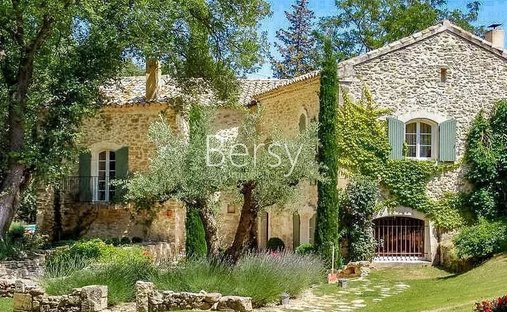 Country House in Nevons-route d'Apt, L'Isle-sur-la-Sorgue, France 1