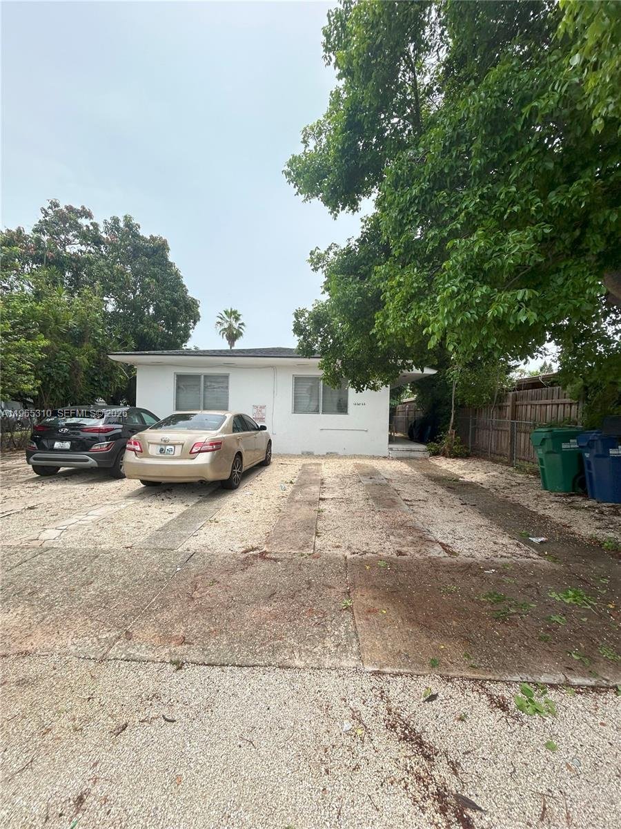 House in Miami, Florida, United States 1 - 17222475