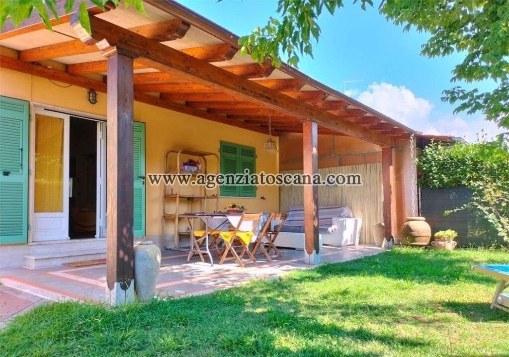Villa in Center, Forte dei Marmi, Tuscany 1 - 17226896
