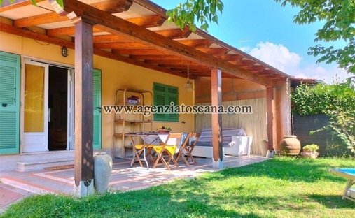Villa in Center, Forte dei Marmi, Tuscany 1