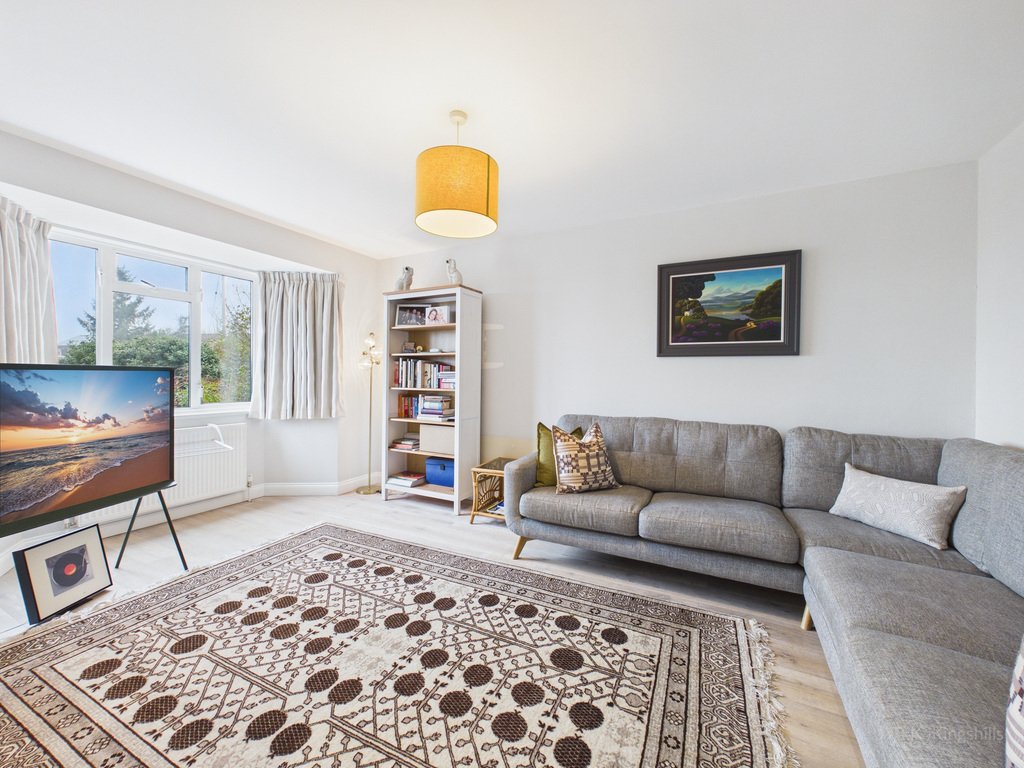 House in Great Kingshill, England 2 - 17220886