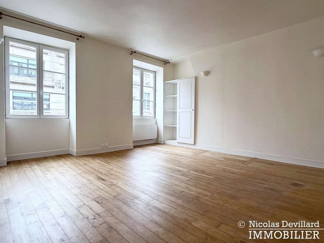 Apartment in Saint Germain l'Auxerrois, Paris 1er Arrondissement, Paris 1 - 17221847