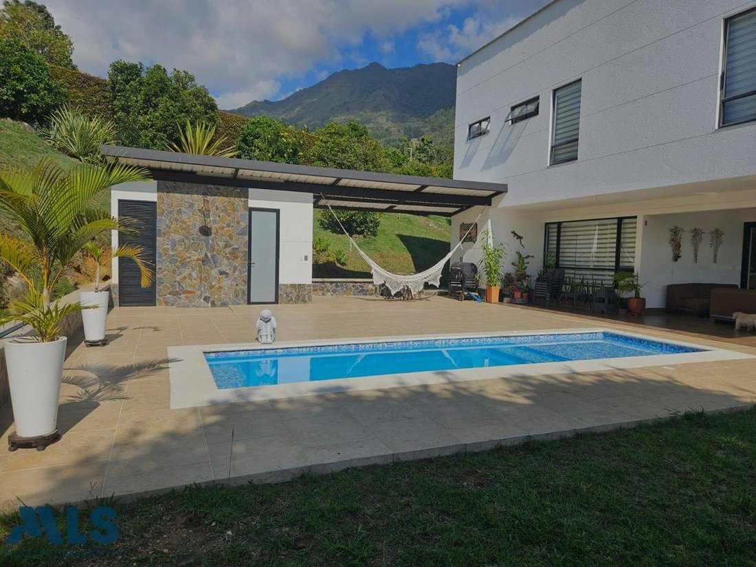 House in Vereda Curazao, Antioquia, Colombia 1 - 17227047