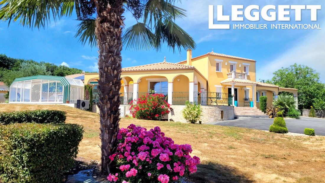 Villa in Chantonnay, Pays de la Loire, France 2 - 16773204
