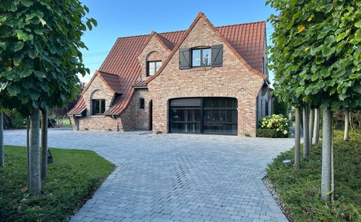 Maison à Estaires, Hauts-de-France, France 1