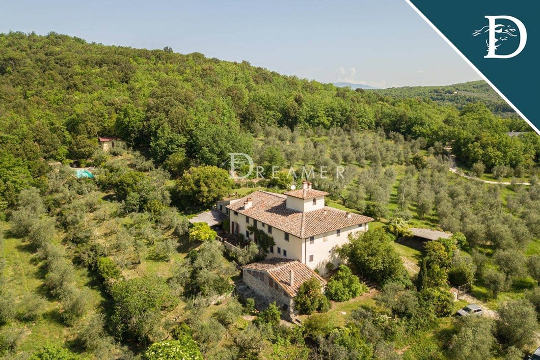 Villa in Rignano sull'Arno, Tuscany, Italy 2 - 15965588