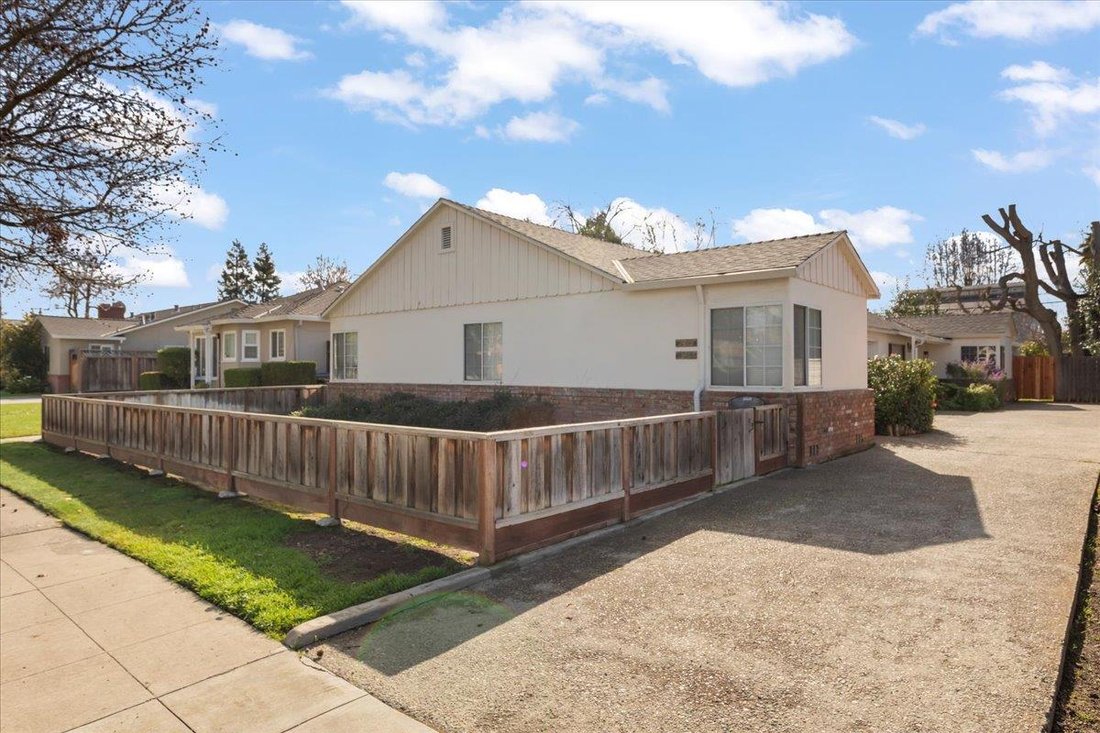 San Jose, California, United States 1 - 17225457