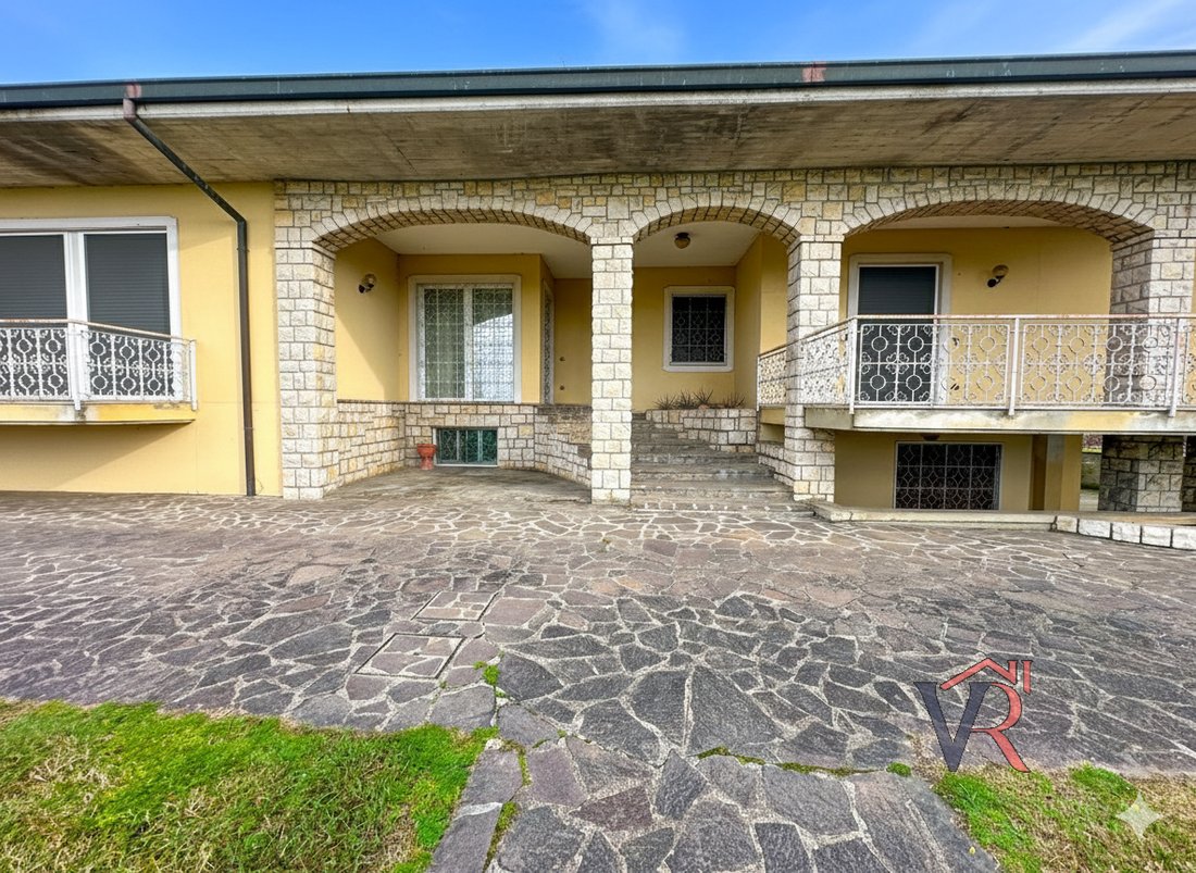 House in Dello, Lombardy, Italy 5 - 16541842