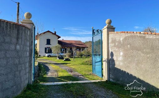 Casa a Est, Saint-Vincent-de-Tyrosse, Francia 1