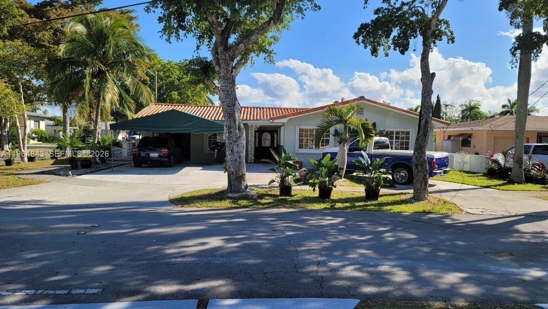 House in North Miami Beach, Florida, United States 1 - 17222490