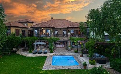 Country House in Monument Park, Gauteng, South Africa 1