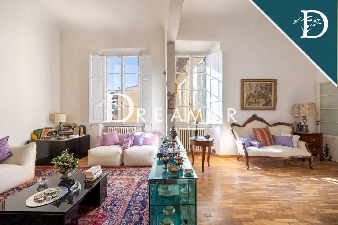 Apartment in Center, Florence, Tuscany 4 - 15396474