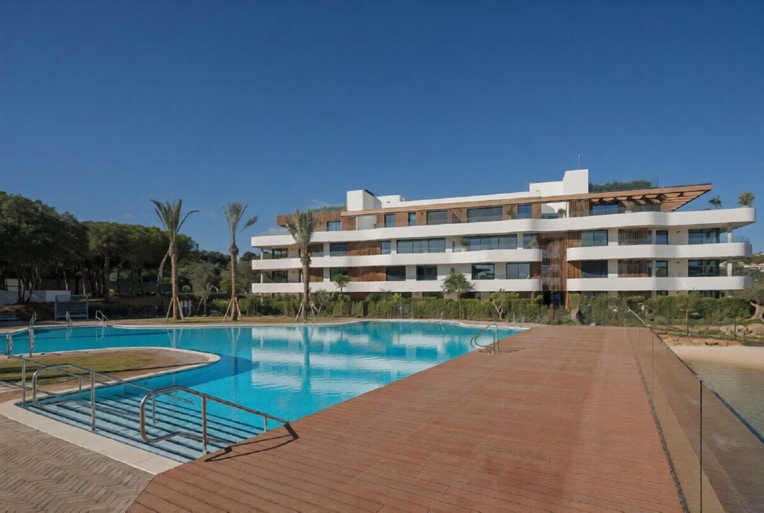 Apartment in Sotogrande, San Roque, Andalusia 1 - 17220504