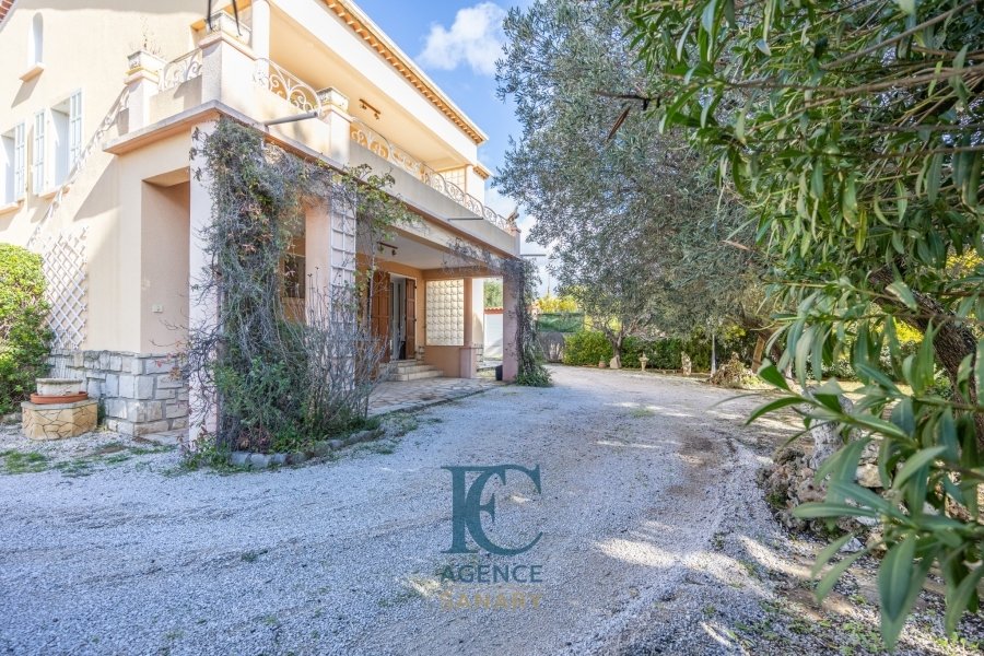 House in Sanary-sur-Mer, Provence-Alpes-Côte d'Azur, France 1 - 17227149