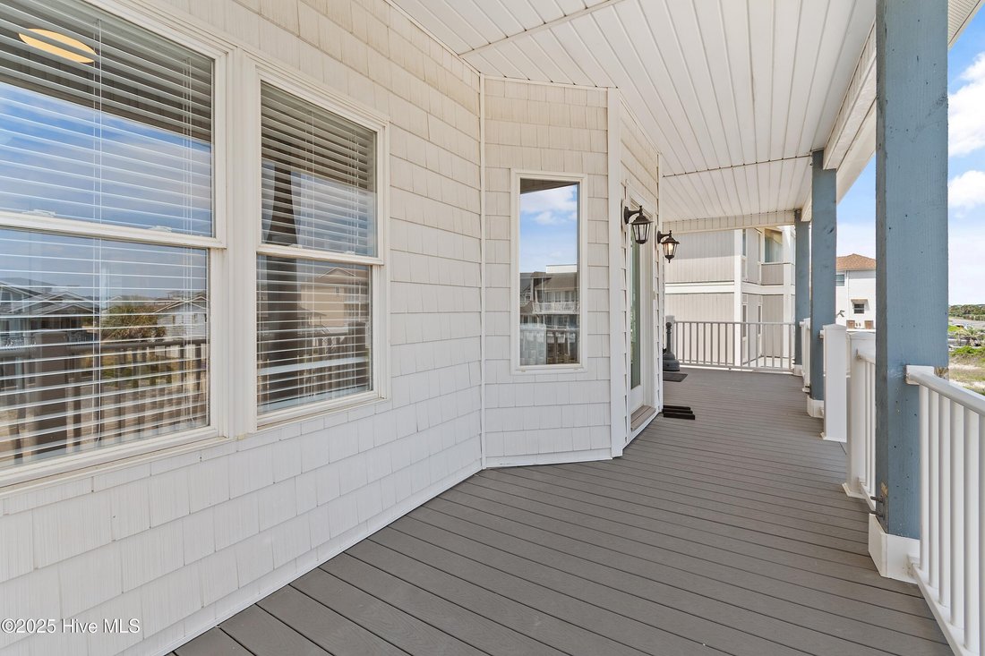 House in Oak Island, North Carolina, United States 5 - 17222821