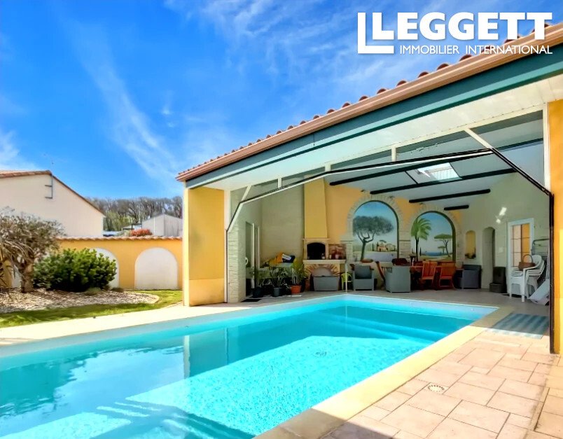 Villa in Chantonnay, Pays de la Loire, France 3 - 16773204