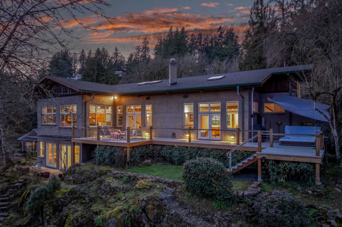 House in Lake Oswego, Oregon, United States 2 - 17219475