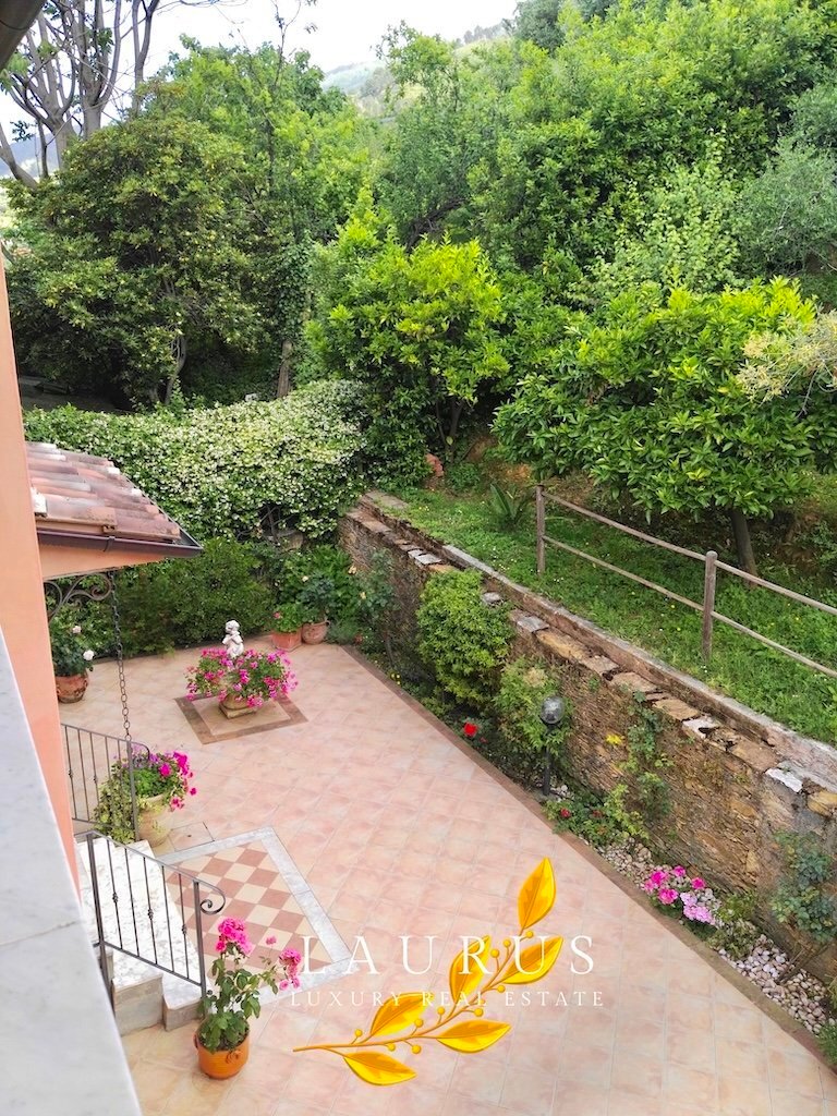 Villa in Strettoia-Capezzano-Valdicastello, Pietrasanta, Tuscany 1 - 17221353