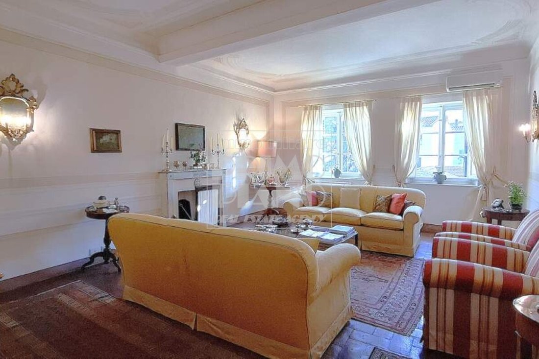 Apartment in Historic Center, Lucca, Tuscany 1 - 17217979