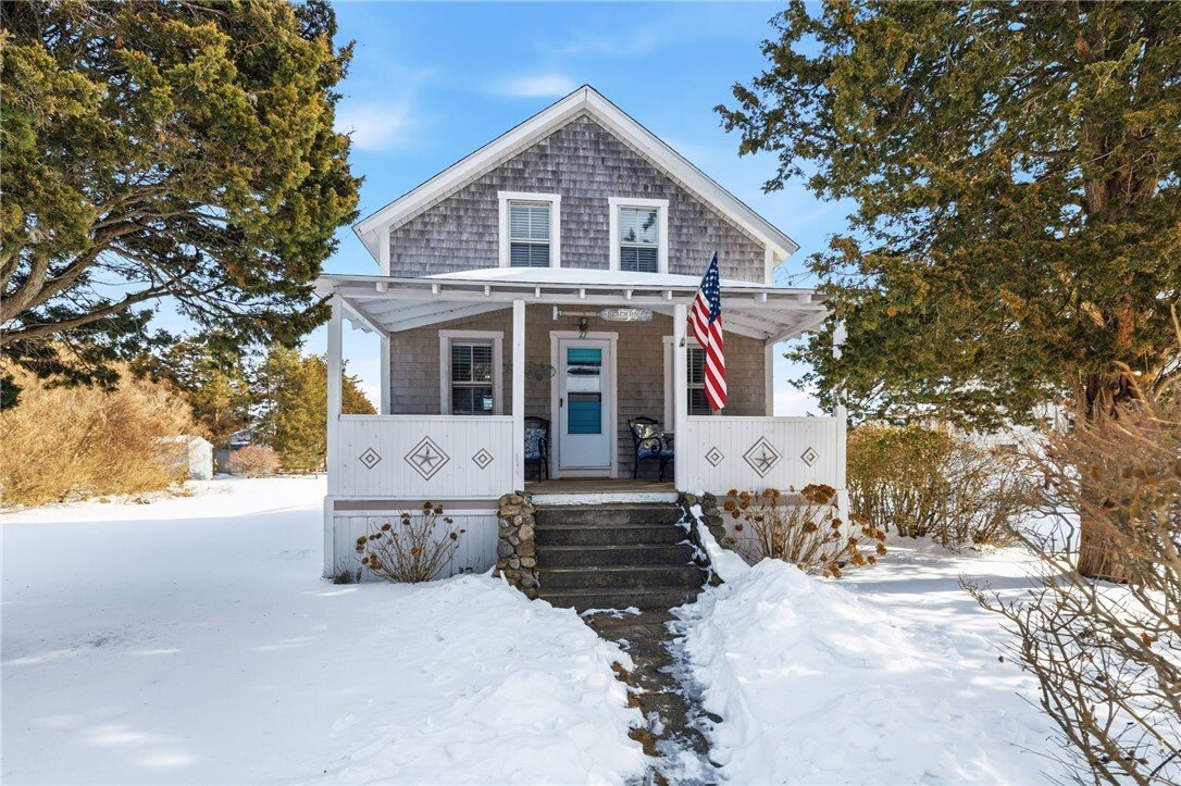 House in Westerly, Rhode Island, United States 1 - 17227378