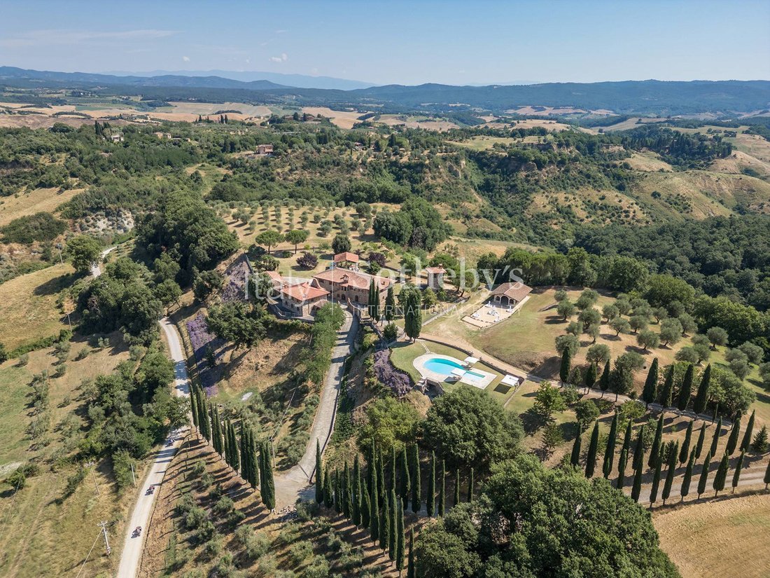 House in Asciano, Tuscany, Italy 4 - 15940513