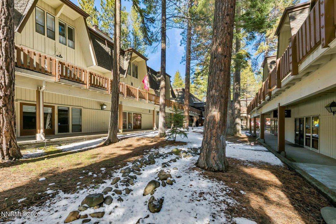 Condo in Incline Village, Nevada, United States 2 - 17230959