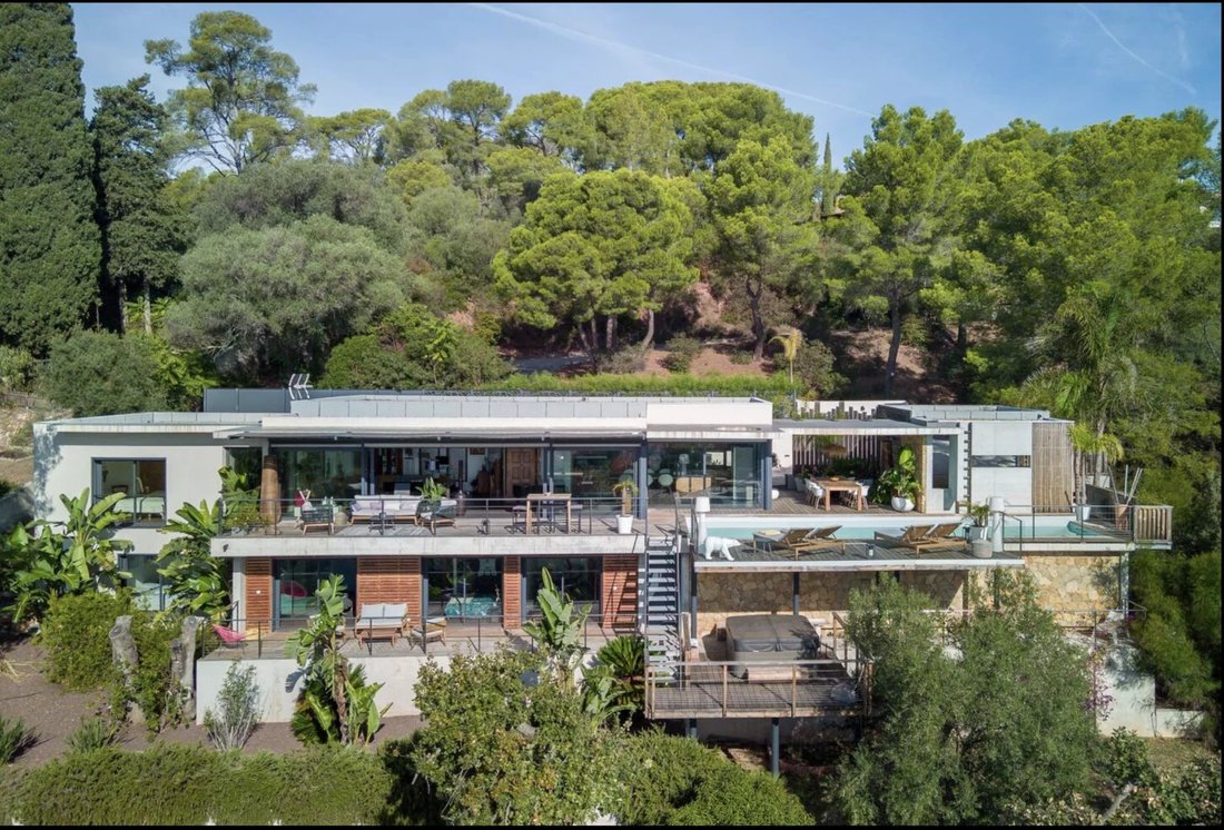 House in Hyeres, Provence-Alpes-Côte d'Azur, France 2 - 17221745