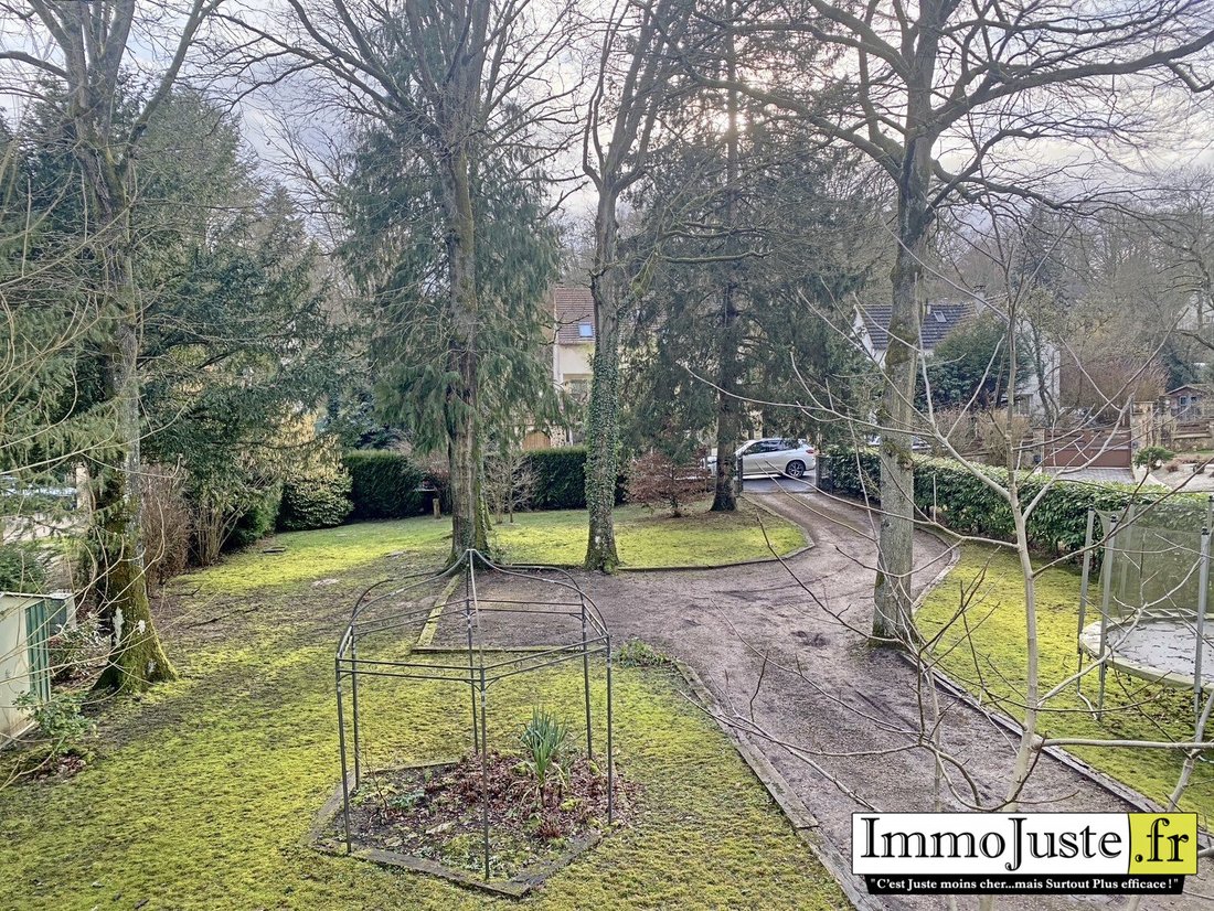 House in Le Mesnil-Saint-Denis, Ile-de-France, France 4 - 17229169