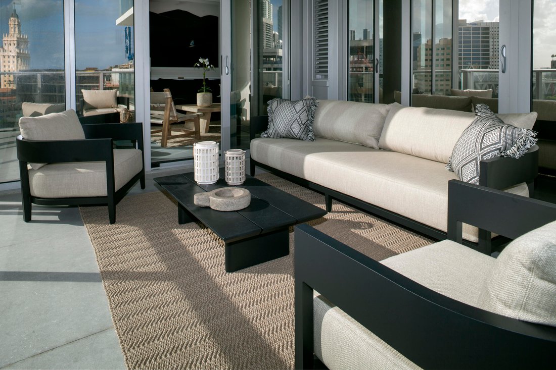 Condo in Miami, Florida, United States 4 - 17005356