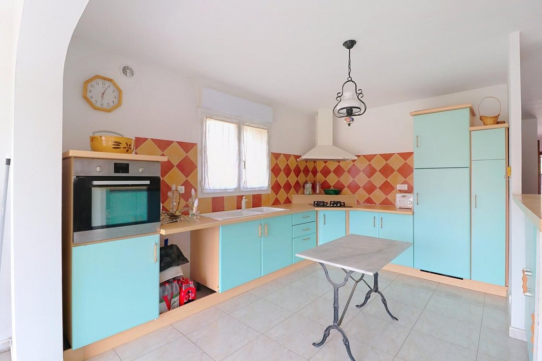 House in Le Rove, Provence-Alpes-Côte d'Azur, France 4 - 17223929