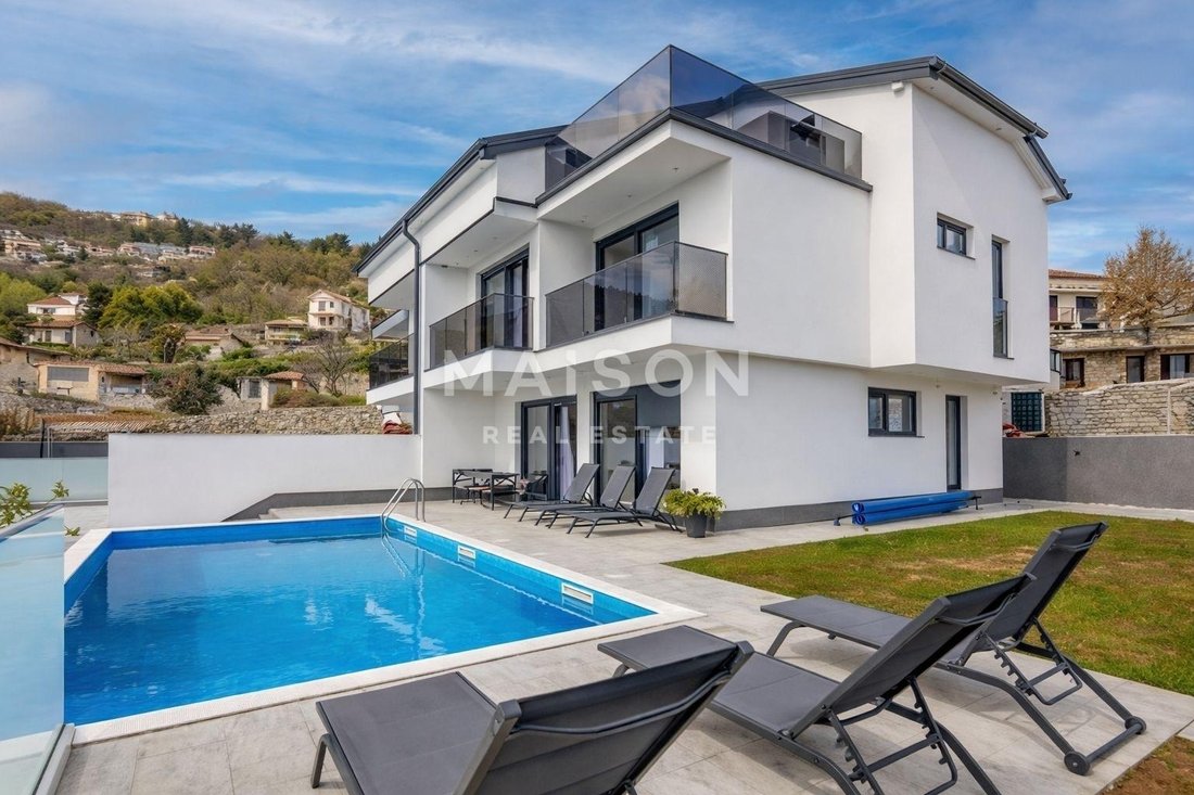 Apartment in Opcina Lovran, Primorje-Gorski Kotar County, Croatia 1 - 17228839